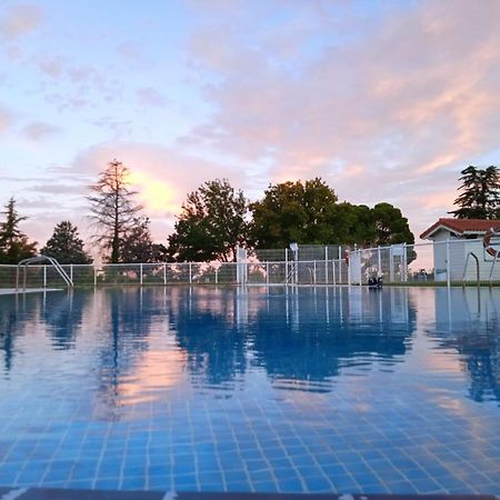 Albergue Zaragoza Camping المظهر الخارجي الصورة