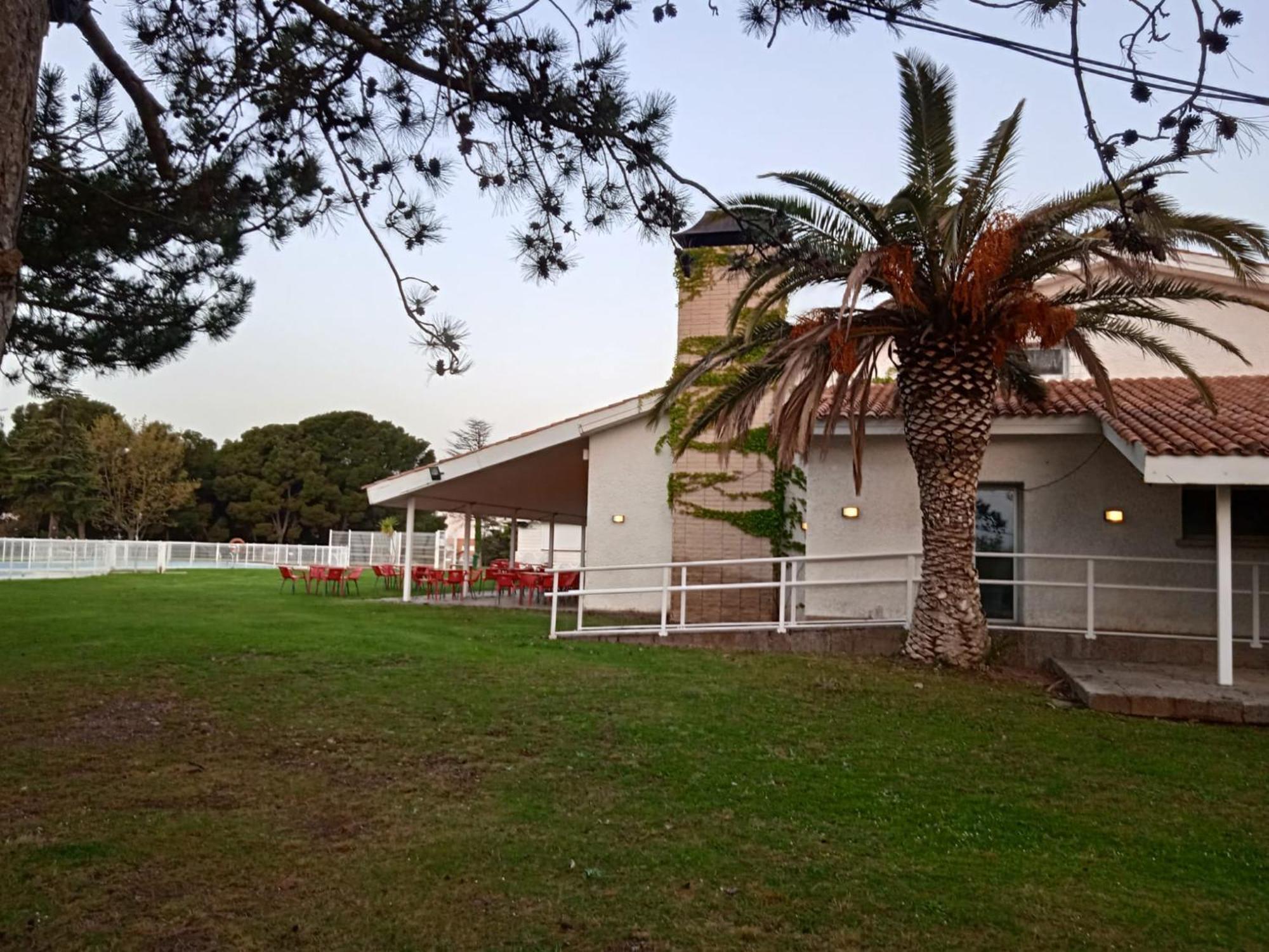 Albergue Zaragoza Camping المظهر الخارجي الصورة