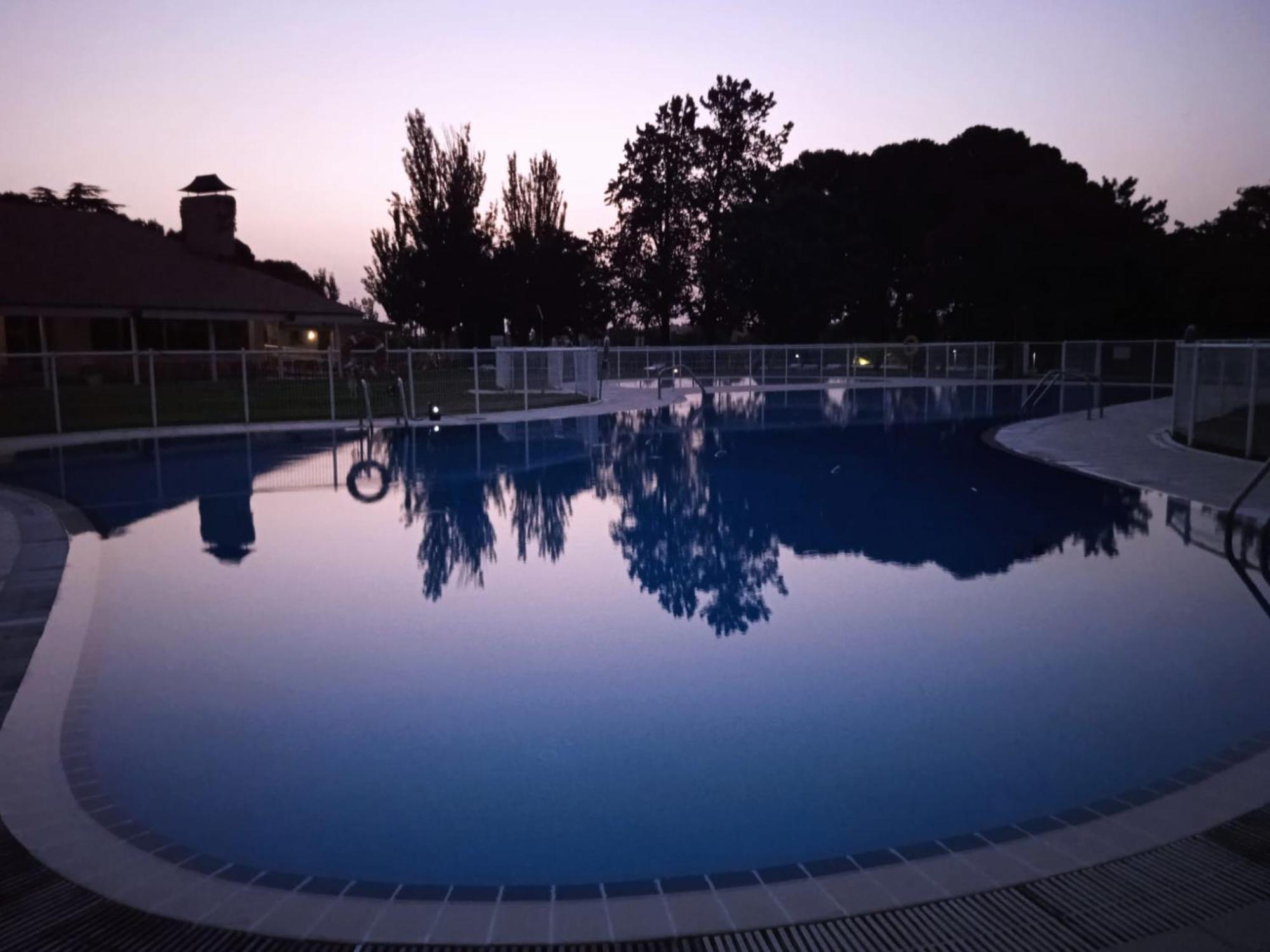 Albergue Zaragoza Camping المظهر الخارجي الصورة